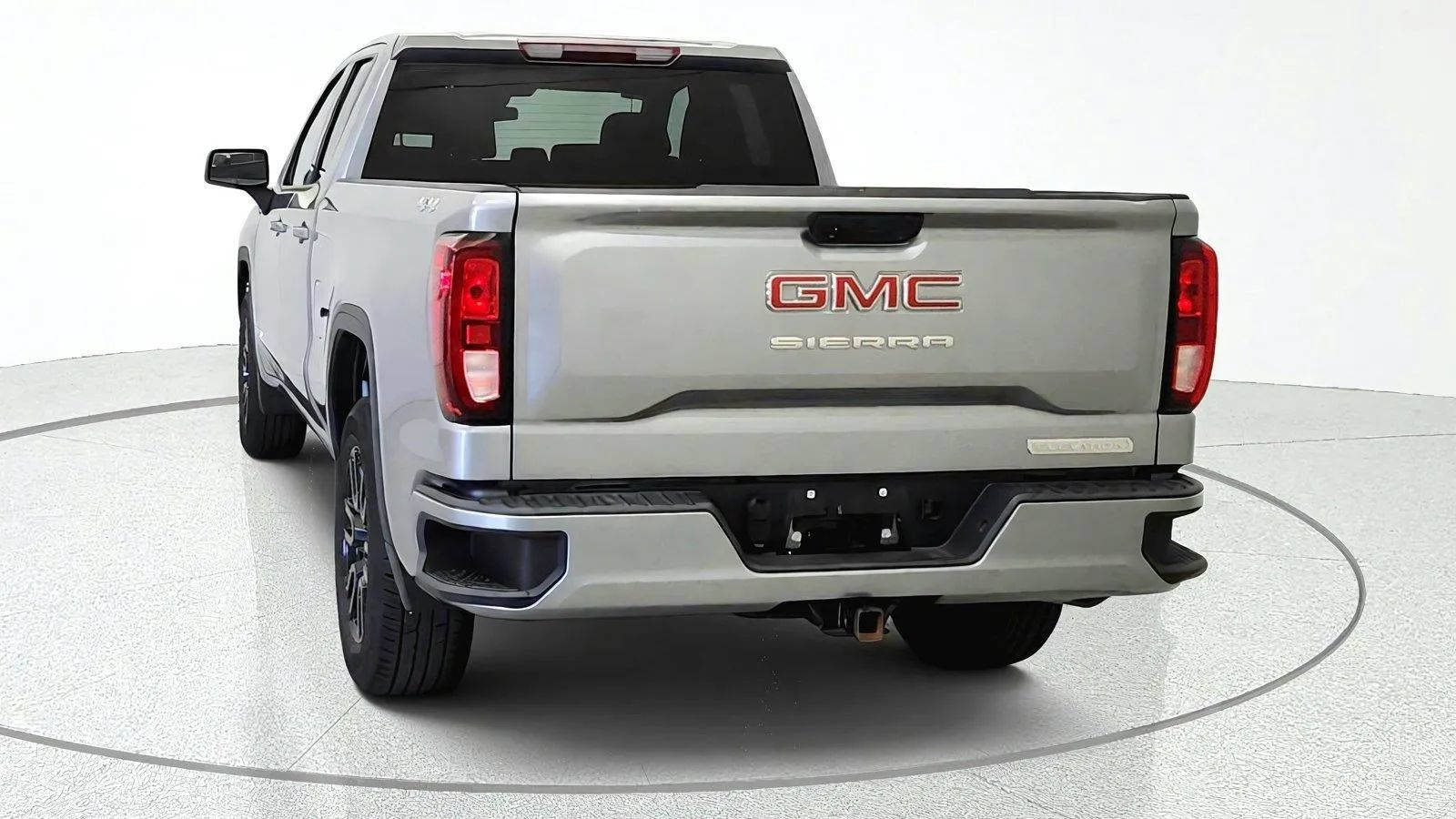 Used 2023 GMC Sierra 1500 Elevation AWD/4WD image 7