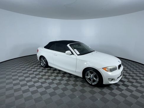 Used 2012 BMW 128i Convertible image 2