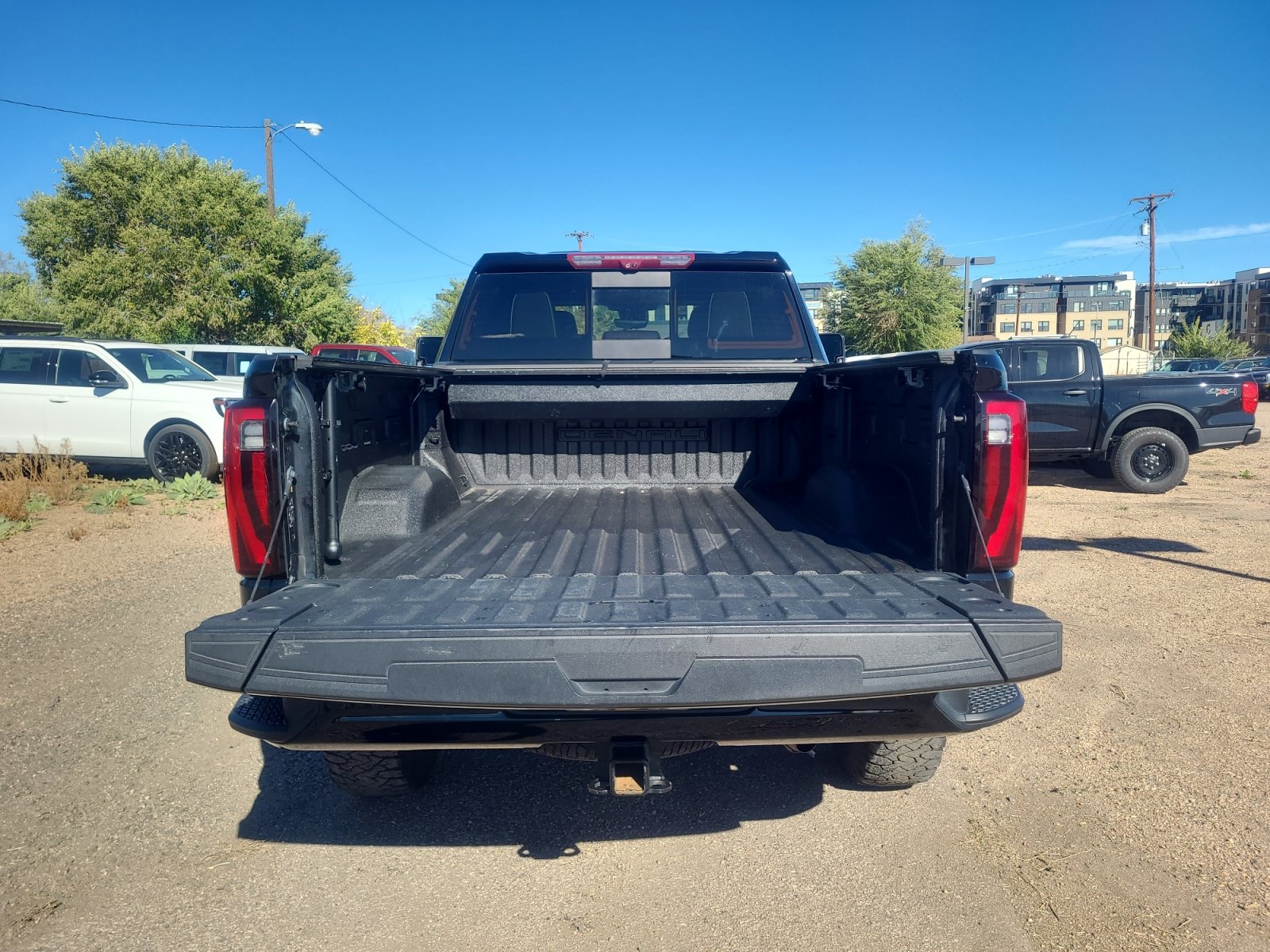 Used 2024 GMC Sierra 2500 Denali Ultimate w/ LPO, GMC Protection Package AWD/4WD image 34