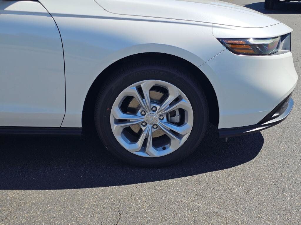New 2026 Honda Accord LX image 9