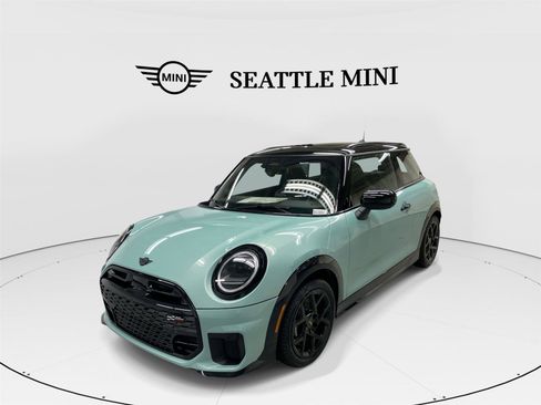 New 2026 MINI Cooper S image 1