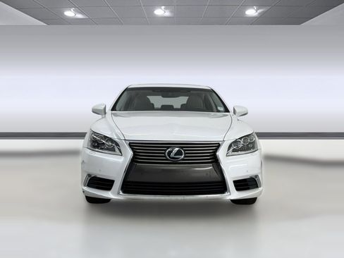 Used 2017 Lexus LS 460 L w/ Ultra Luxury Package RWD image 6