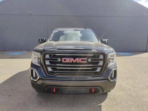 Used 2021 GMC Sierra 1500 AT4 w/ AT4 Preferred Package AWD/4WD image 3