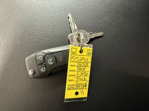 Used 2022 Ford F250 Lariat w/ Lariat Value Package image 33