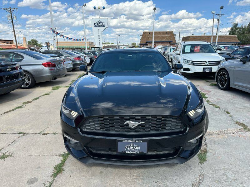 Used 2017 Ford Mustang Coupe RWD image 2