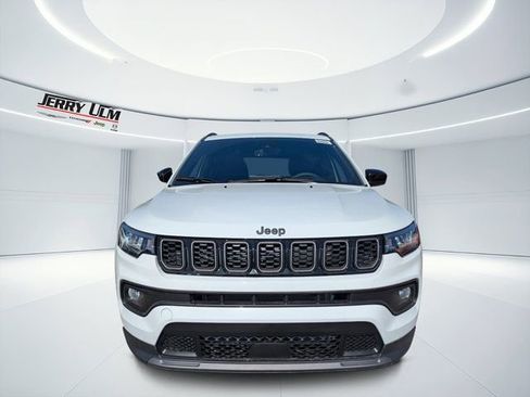 New 2026 Jeep Compass Latitude w/ Sun and Sound Group AWD/4WD image 7