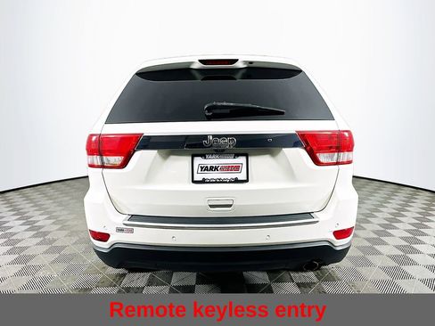 Used 2011 Jeep Grand Cherokee Limited w/ Luxury Group II AWD/4WD image 10