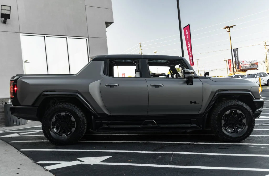 Used 2022 GMC Hummer EV Edition 1 w/ LPO, Illumination Package AWD/4WD image 9