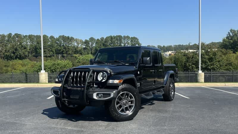 Used 2020 Jeep Gladiator Overland AWD/4WD image 1