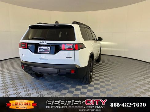 New 2026 Jeep Cherokee Overland w/ Trailer Tow Group AWD/4WD image 7