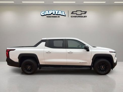 New 2024 Chevrolet Silverado EV W/T AWD/4WD image 13