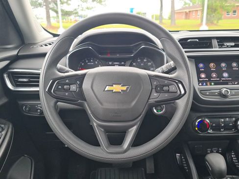 Certified 2023 Chevrolet TrailBlazer LT FWD image 14