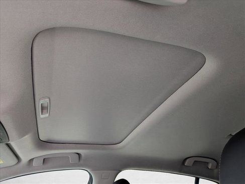 Certified 2025 Nissan Sentra SR w/ SR Premium Package FWD image 15