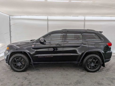 Used 2017 Jeep Grand Cherokee Trailhawk w/ Trailhawk Luxury Group image 3