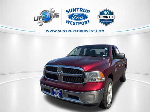 Used 2024 RAM 1500 Classic SLT AWD/4WD image 10