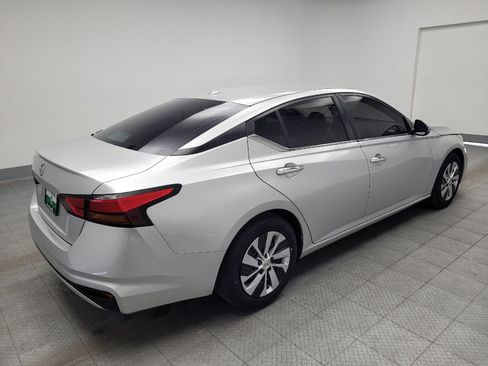 Used 2020 Nissan Altima 2.5 S FWD image 9