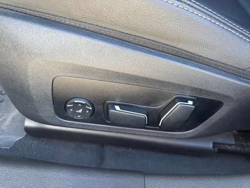 Used 2024 BMW i4 eDrive35 w/ Convenience Package image 12