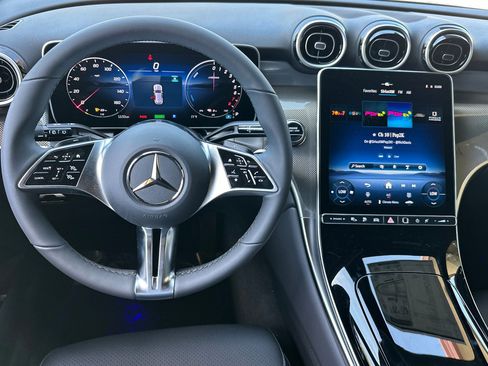 New 2026 Mercedes-Benz GLC 350e 4MATIC image 25