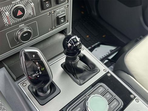 Used 2025 INEOS Grenadier Fieldmaster Edition image 30