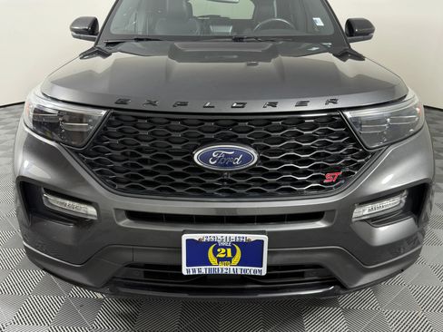 Used 2020 Ford Explorer ST w/ ST High-Performance Pack AWD/4WD image 3