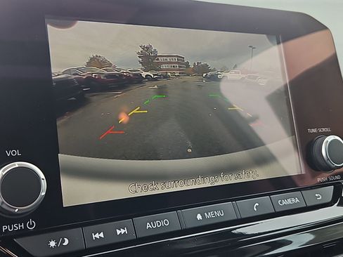 New 2025 Nissan Pathfinder SV w/ SV Premium Package image 9