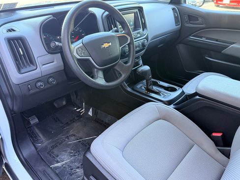 Used 2017 Chevrolet Colorado W/T w/ WT Convenience Package AWD/4WD image 16