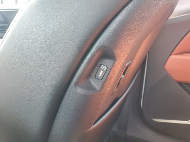 New 2026 Kia Sportage SX FWD image 18
