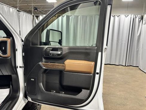 Used 2020 Chevrolet Silverado 2500 High Country w/ Z71 Off-Road Package image 47