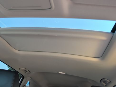 Used 2024 Honda CR-V EX-L image 25