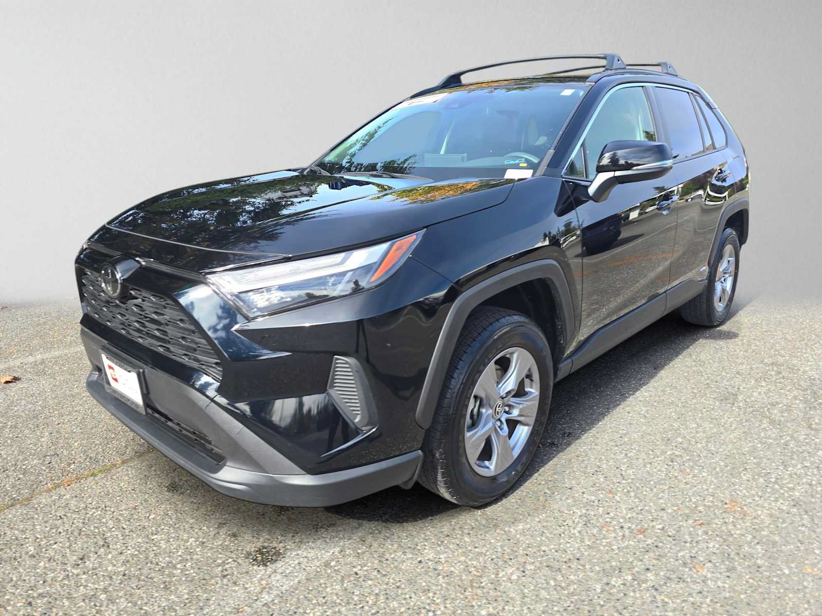 Certified 2025 Toyota RAV4 LE AWD/4WD image 7