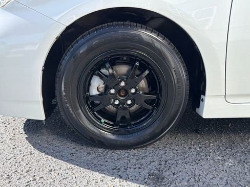 Used 2015 Toyota Prius Four image 29