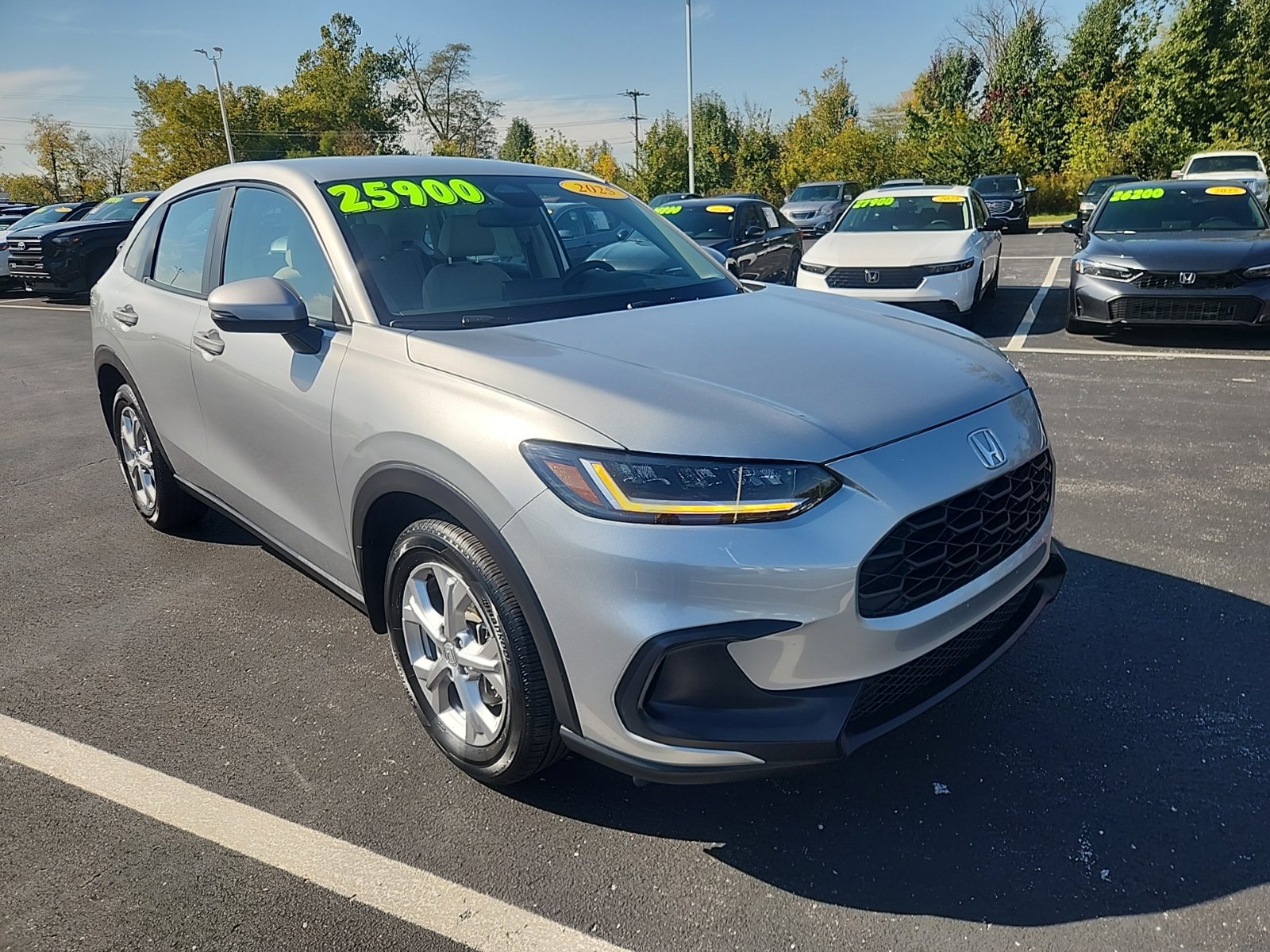 Used 2025 Honda HR-V LX image 9