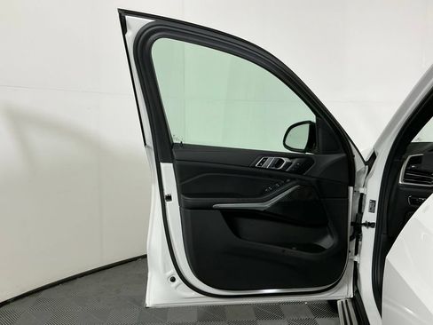 Used 2023 BMW X5 sDrive40i w/ Premium Package RWD image 19