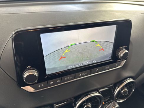 Certified 2025 Nissan Sentra S FWD image 17