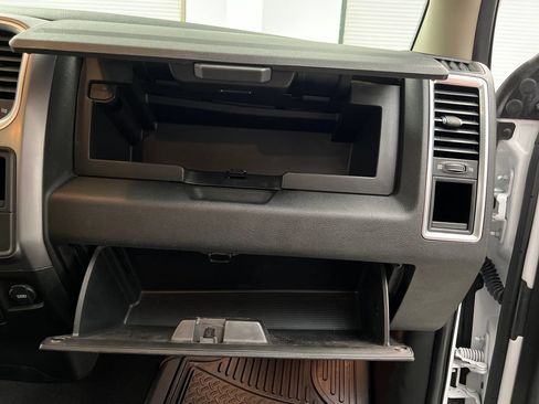 Used 2024 RAM 1500 Classic SLT RWD image 31