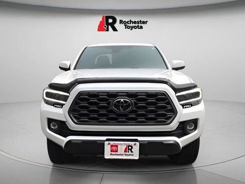 Certified 2020 Toyota Tacoma TRD Off-Road w/ TRD Premium Off Road Package AWD/4WD image 2