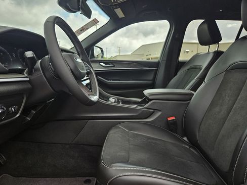 New 2026 Jeep Grand Cherokee Altitude RWD image 12
