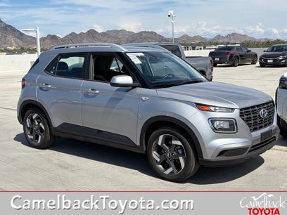 Used 2025 Hyundai Venue SEL