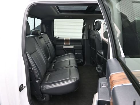 Used 2018 Ford F150 Lariat RWD image 12