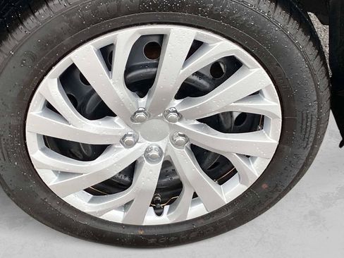 Used 2016 Toyota Corolla LE image 27