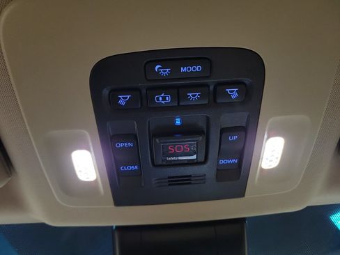 Used 2019 Toyota Avalon Limited w/ Advanced Safety Package FWD image 22
