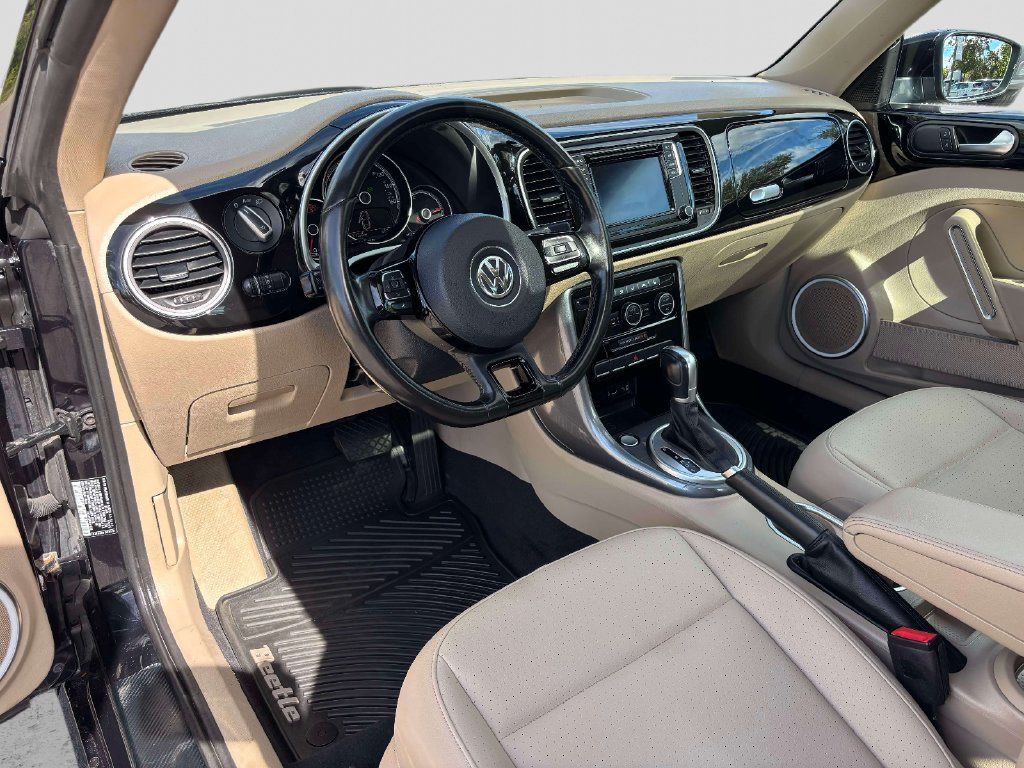 Used 2019 Volkswagen Beetle 2.0T SE FWD image 11