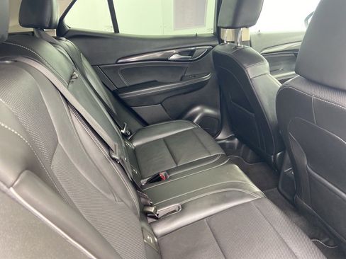 Certified 2023 Buick Envision Essence image 5