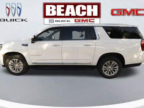 Used 2023 GMC Yukon XL SLT image 6