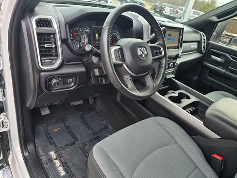 Used 2024 RAM 2500 Big Horn w/ Heated Seats & Wheel Group image 23
