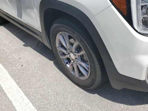 Certified 2023 GMC Terrain SLT w/ Infotainment Package II AWD/4WD image 4