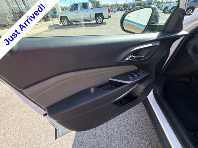 Used 2025 Chevrolet Trax ACTIV w/ Driver Confidence Package FWD image 37