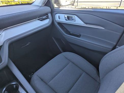 New 2026 Ford Explorer Active image 17