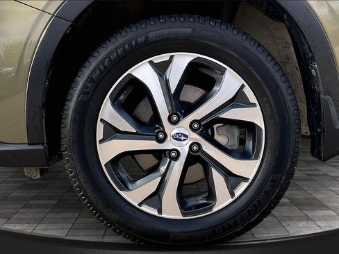 Used 2020 Subaru Outback Limited w/ Popular Package #2 image 8