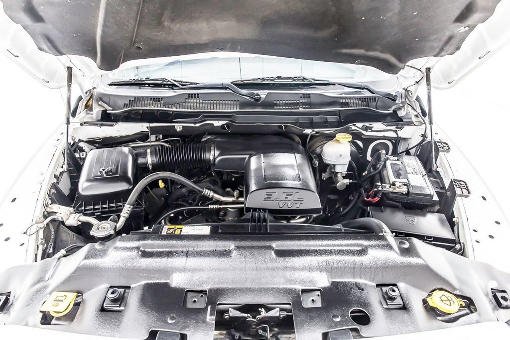 Used 2022 RAM 1500 Classic SLT RWD image 39